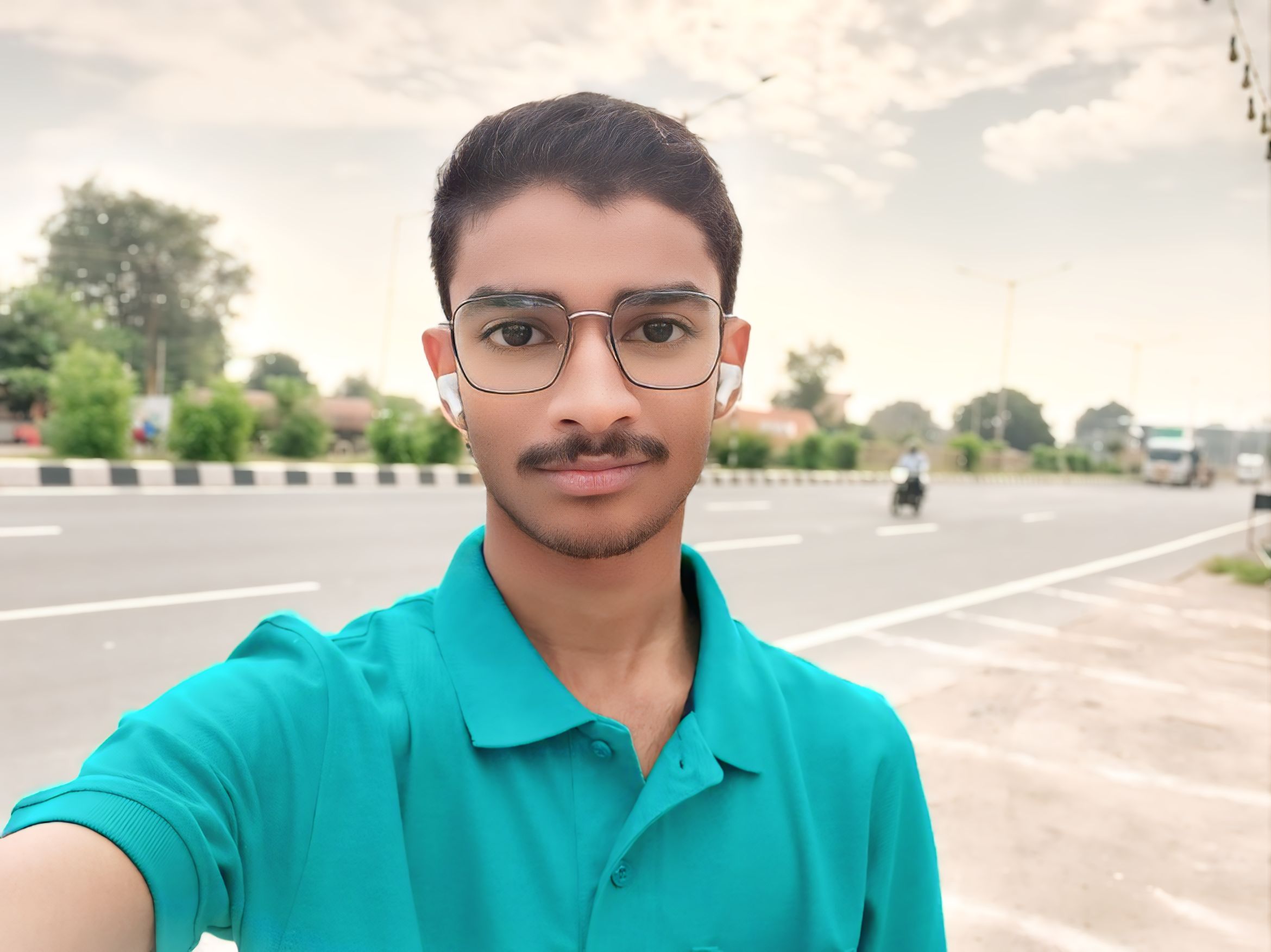 Anish Kushwaha in Delhi NCR